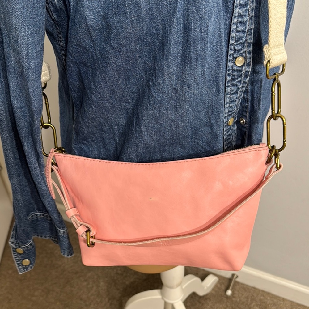 Madewell Leather Carabiner Crossbody Sling Bag in Dried Blossom. Barely used! - Picture 5 of 13